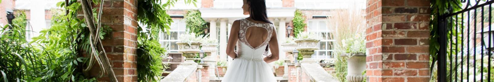 Bridal Gowns/Wedding Dresses
